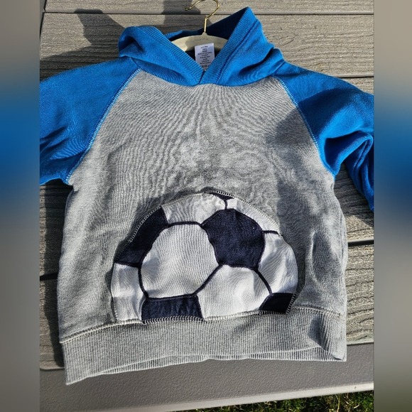 Kid's 2T Gymboree Soccer Ball Hoodie Sweatshirt Gray Blue Graphic Pullover
FIFA - Picture 16 of 16